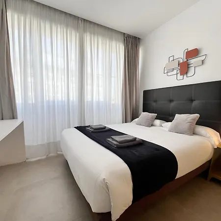 Plaza Cataluna Penthouse Apartment