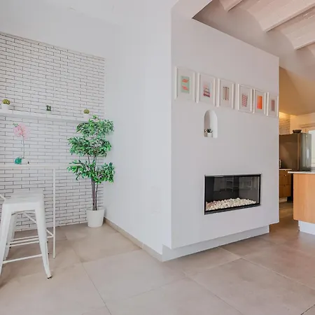 Plaza Cataluna Penthouse アパート バルセロナ