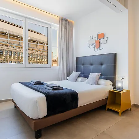 Plaza Cataluna Penthouse アパート バルセロナ